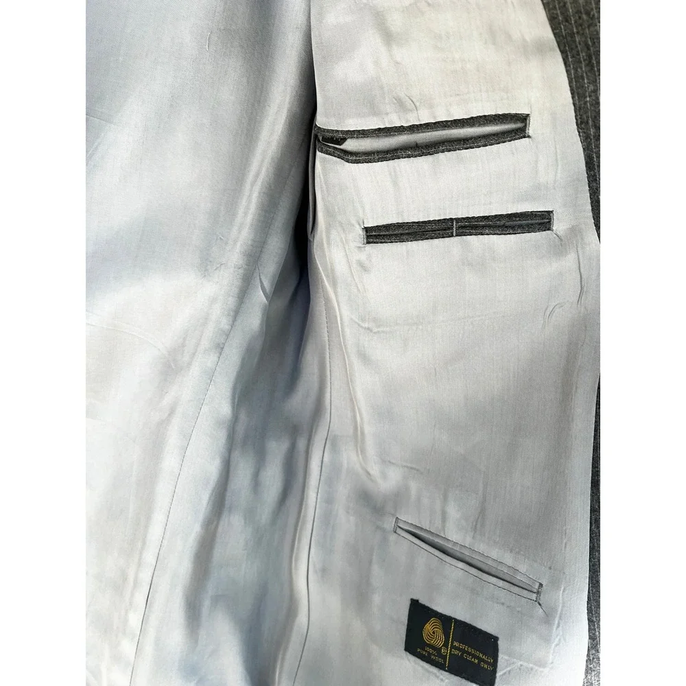 The‎ Men's Shop The Broadway Mens Grey Pinstripe Pure Wool Blazer Sport Coat 40
